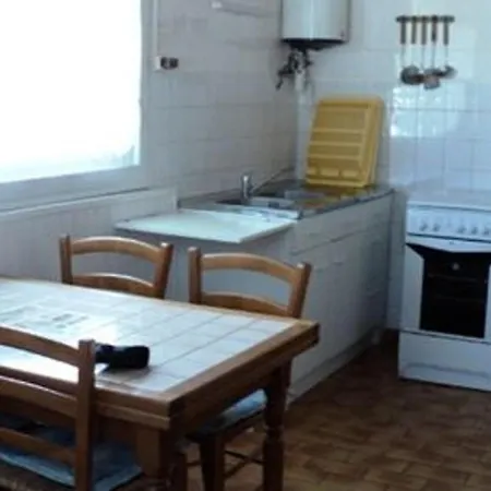 Calme Et Proche Pour Des En Famille - Fr-1-476-32 לה פוט-סור-מר